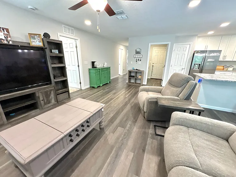 14454 Benton St — Photo 10