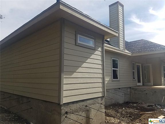 5th image of 691 Lazy Oaks Dr