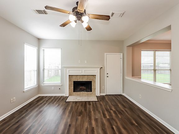 4th image of 3803 Oakwilde Cir