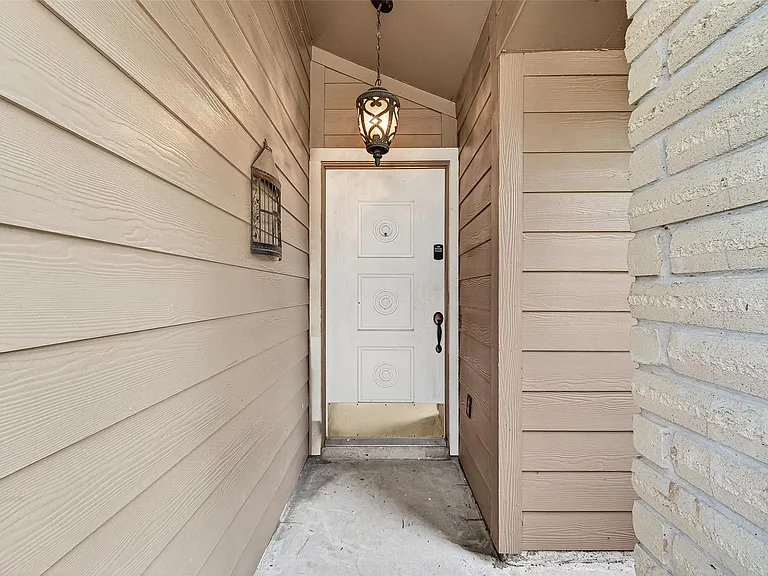 7403 Shady Vale Ln — Photo 6