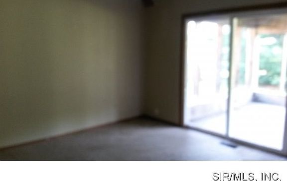 5th image of 41 Georgetown Dr