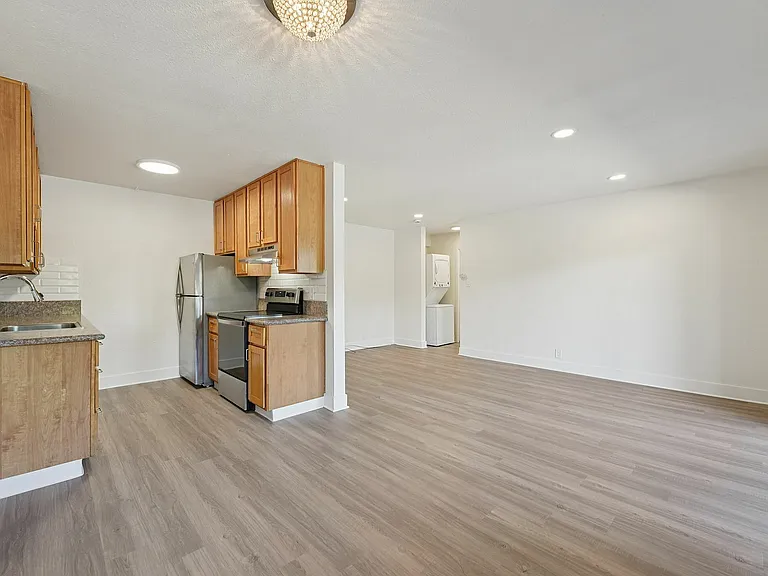 1x1 Kitchen-Livingroom SRA