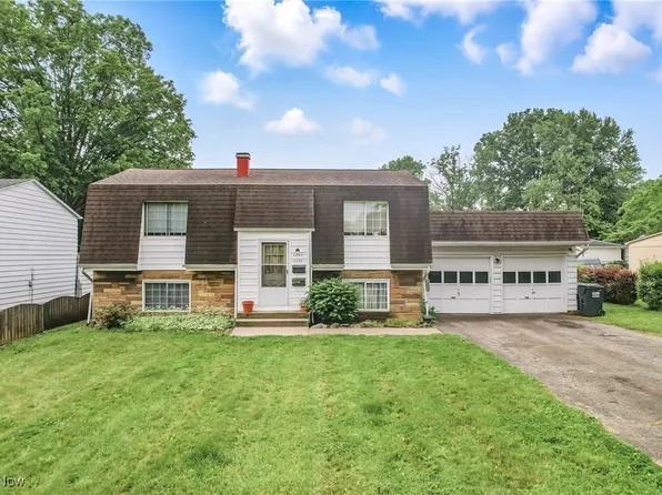 4438-4440 Washington Square Dr, Youngstown, OH 44515