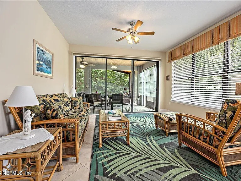 358 Hammocks Landing Dr — Photo 16