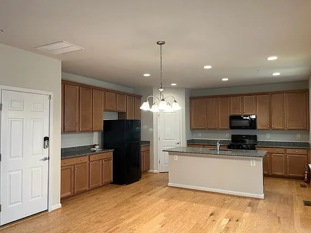 12103 Pimlico Ln — Photo 5