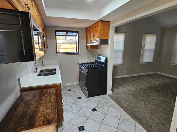 1226 W Palm Ave, Orange, CA 92868