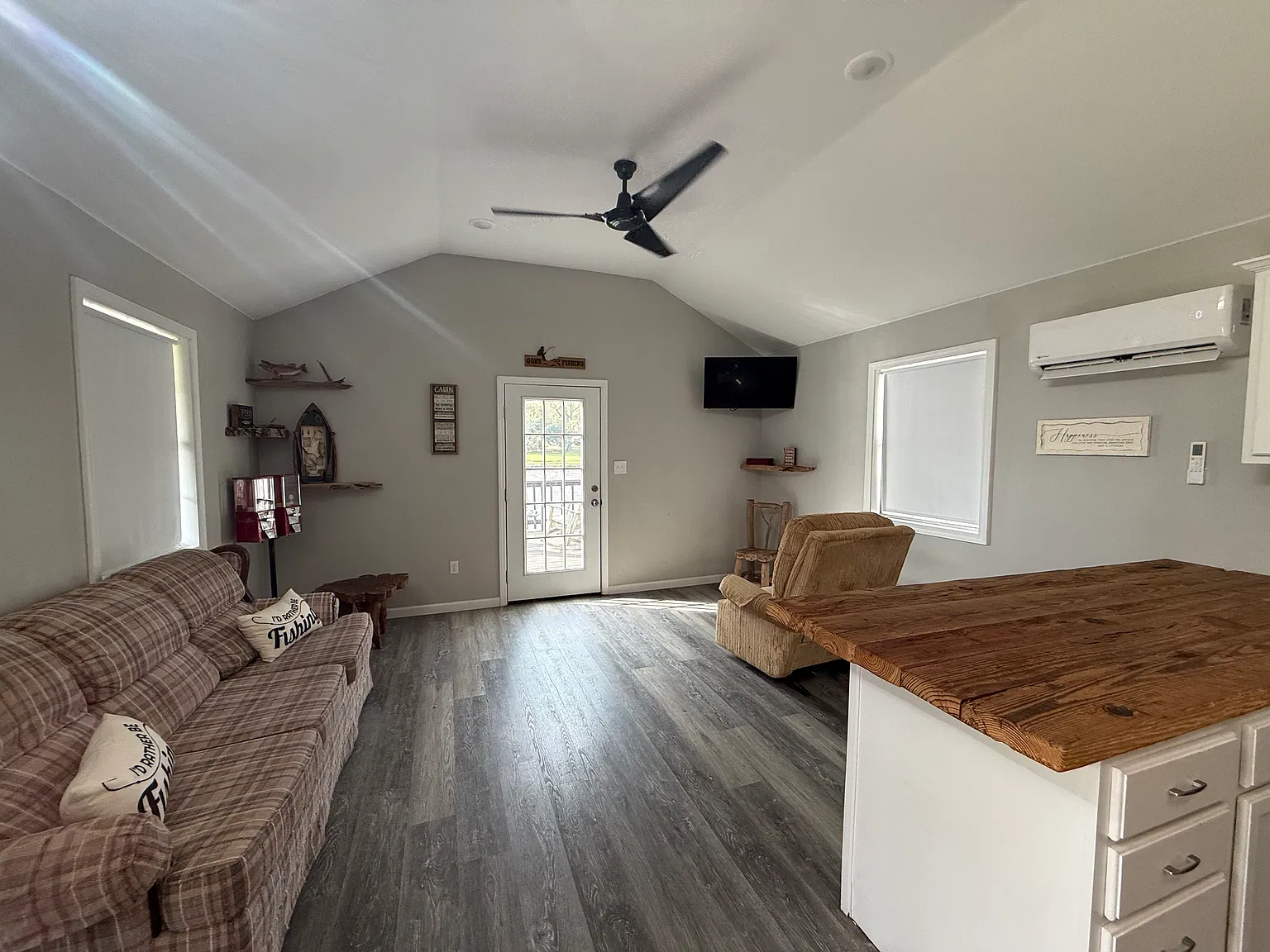 1 bed, $1,650 — Photo 2