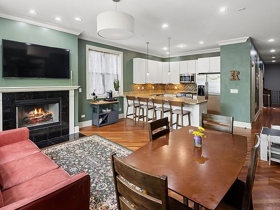 5th image of 3641 N Ashland Ave Unit 1N