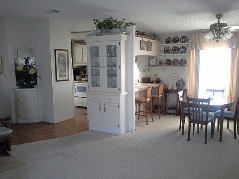 4th image of 2002 Oriole Ln