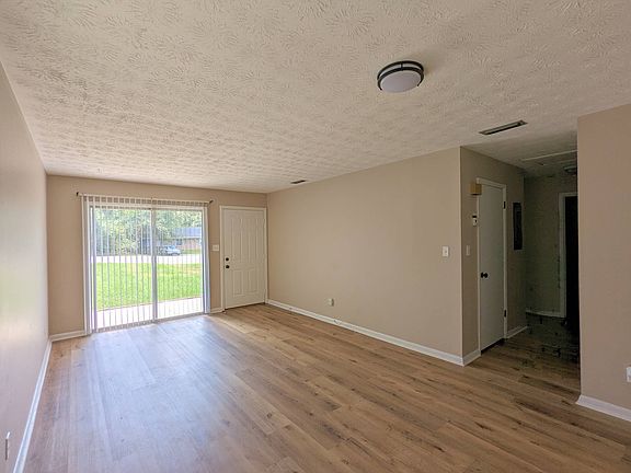 5th image of 2301-03 Hartsfield Ct #2301