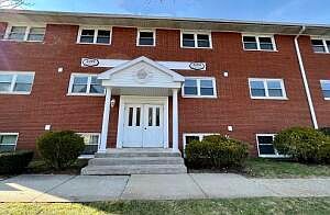 1st image of 2014 Old Us Highway 31 APT 4