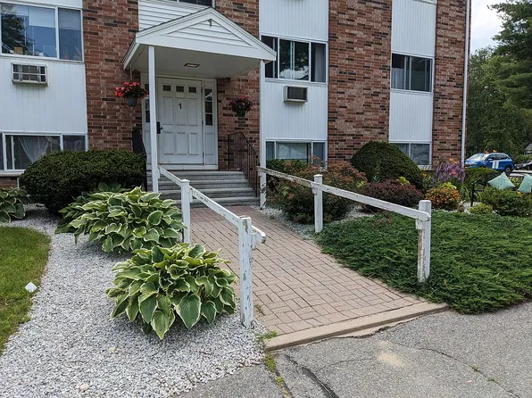 5 Turnpike Rd APT 133, Townsend, MA 01469