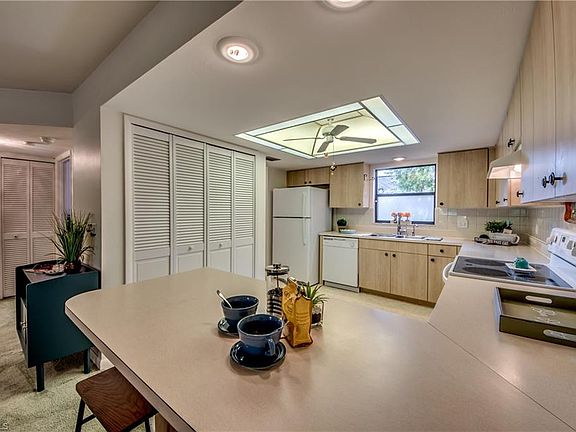 3rd image of 15397 Moonraker Ct APT 605