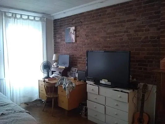 Rented by Pier 12 Real Estate | media 22