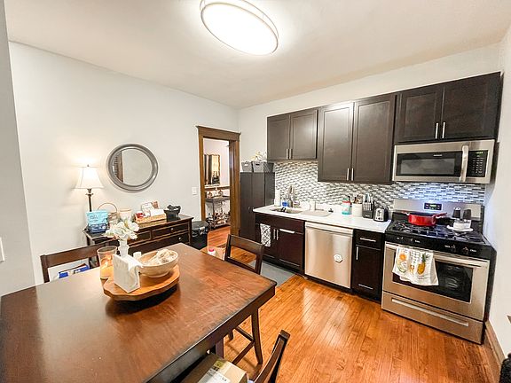 5th image of 1544 N Lasalle St #1546-304