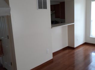 28 Parliament Dr, Mount Holly, NJ 08060