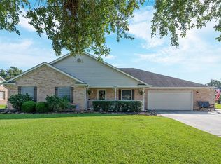 5919 Plantation Dr, Cove, TX 77523