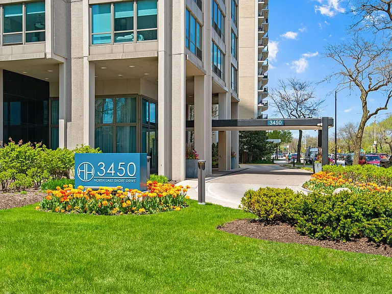 3450 N. Lake Shore Drive — Photo 1