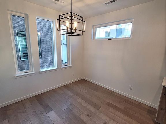 5th image of 1930 Hooker Street #6