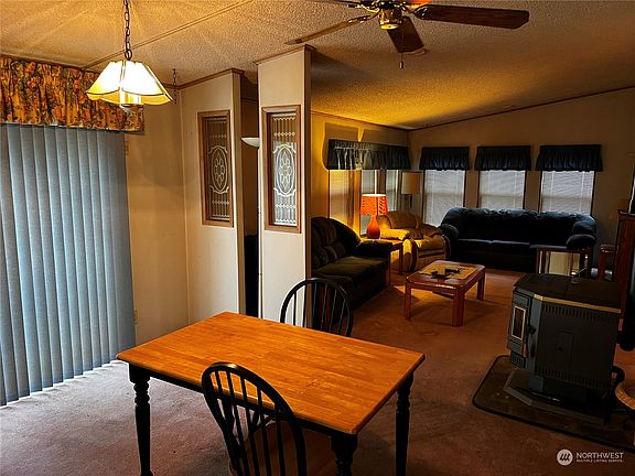 5th image of 1811 192nd Avenue SW