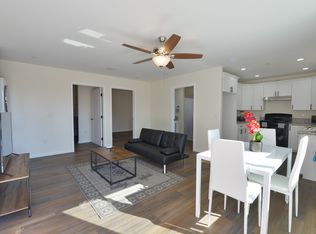 1216 11th St #B, Bakersfield, CA 93304