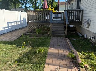 55 Grand Blvd #2, Islip, NY 11751