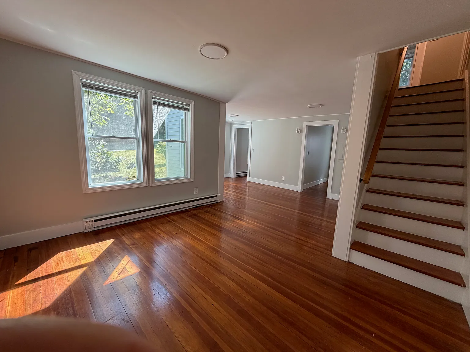 1 bed, 750 sqft, $1,900 — Photo 3