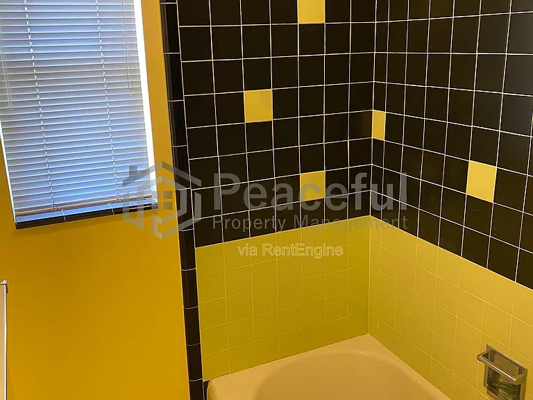 2250 Bryan Cir — Photo 17