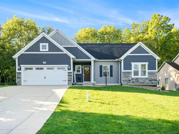 21047 Diamond Harbor Ct #27, Cassopolis, MI 49031