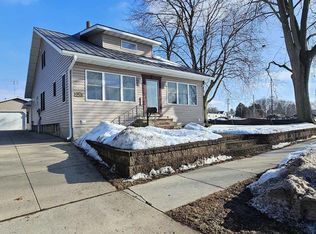 253 Walker St, Waupun, WI 53963