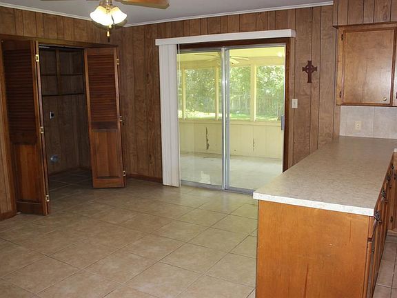 3rd image of 881 High Oaks Dr