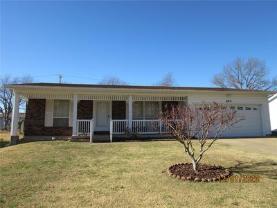 241 E Hillside Dr, Farmington, MO, 63640
