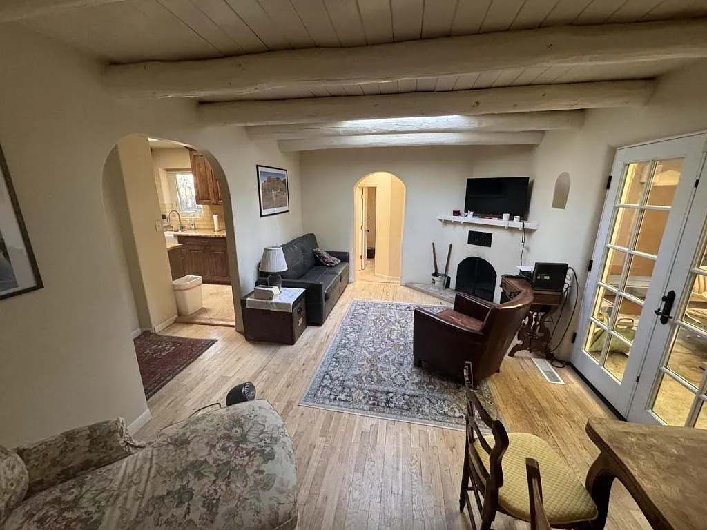 222 Artist Rd — Photo 3