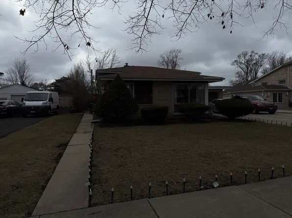 226 Fernwood Ln, Glenview, IL 60025