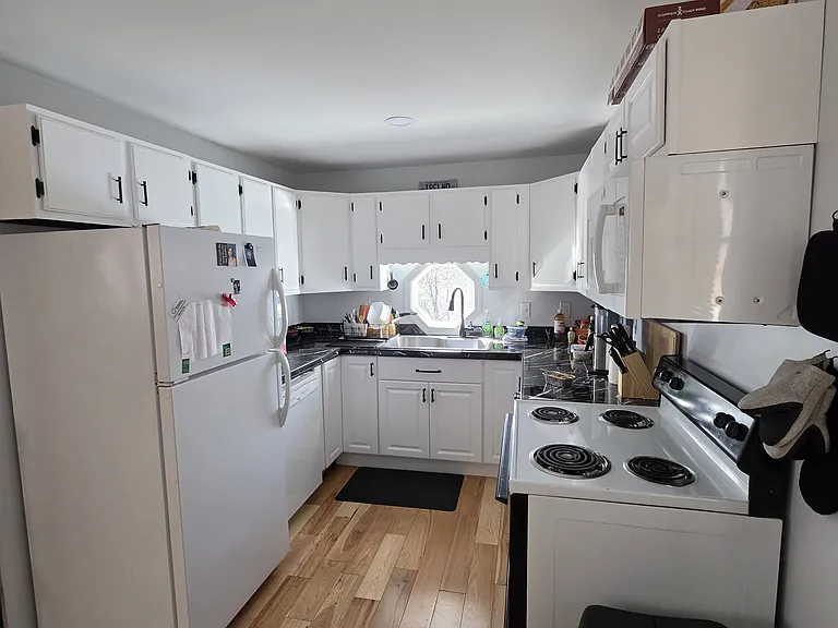 231 Troy Rd — Photo 3