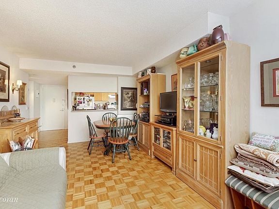 2nd image of 474 48th Ave APT 19H