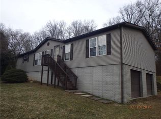 405 Center Dr, Chicora, PA 16025