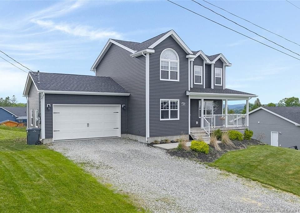 1st image of 20 Waverly Ln