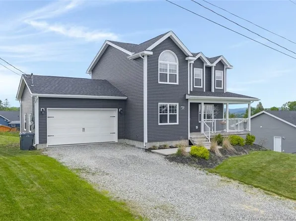 20 Waverly Ln, Quispamsis, NB E2G 0J8