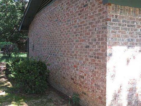2nd image of 4016 Columbine Ln