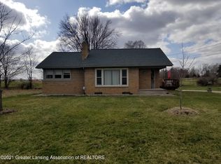 13090 Wacousta Rd, Grand Ledge, MI 48837