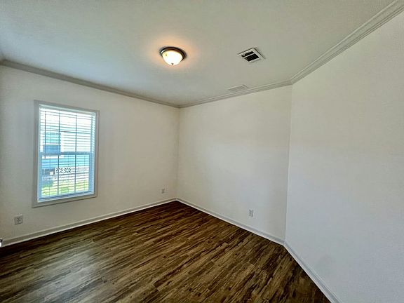 3rd image of 4604 Lake Crystal Blvd #Ptqasr