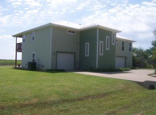 5803 Parkside Ct, Granbury, TX 76048