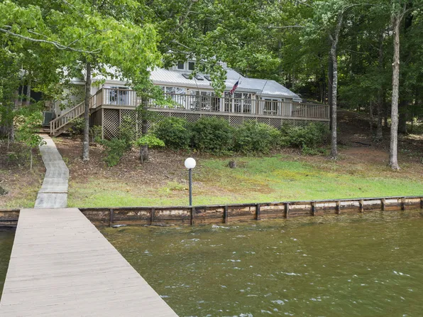 85 Eastwood Ln, Dadeville, AL 36853