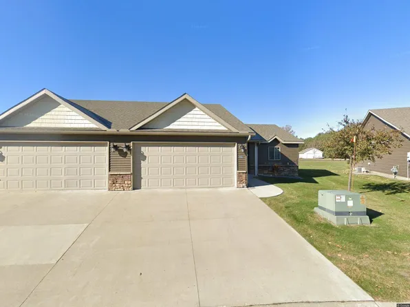 627 Cottonwood Ave, Litchfield, MN 55355