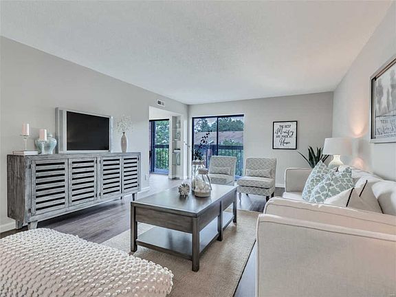 3rd image of 572 Coeur De Royale Dr APT 407