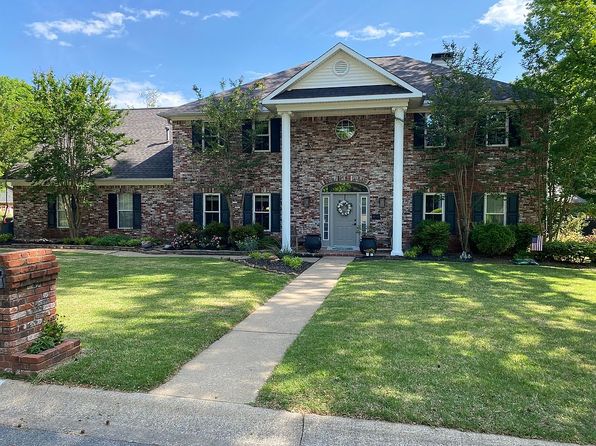 11 Riverwood Pl