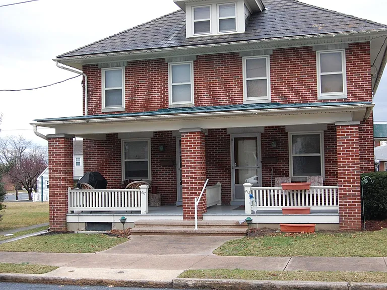 415 S Lincoln St — Photo 1