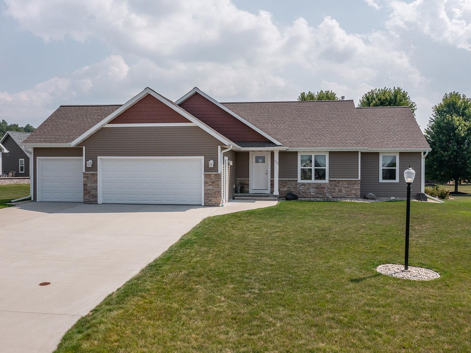 952 Sirocco St, Fond Du Lac, WI 54937 Zillow