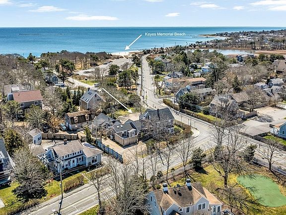 3rd image of 388 Sea St